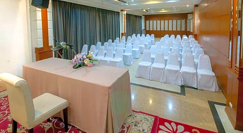 Chakungrao Riverview Hotel