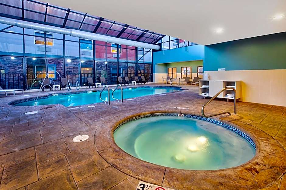 Holiday Inn Express & Suites Absecon-Atlantic City Area By IHG