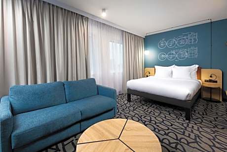 Standard Queen Room