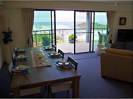 1 Bedroom Ocean View Apartment