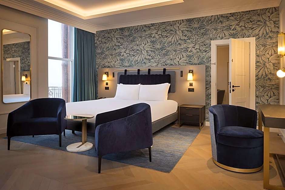 DoubleTree by Hilton Brighton Metropole