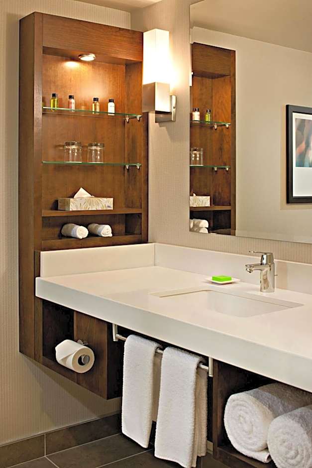 Delta Hotels by Marriott Calgary South