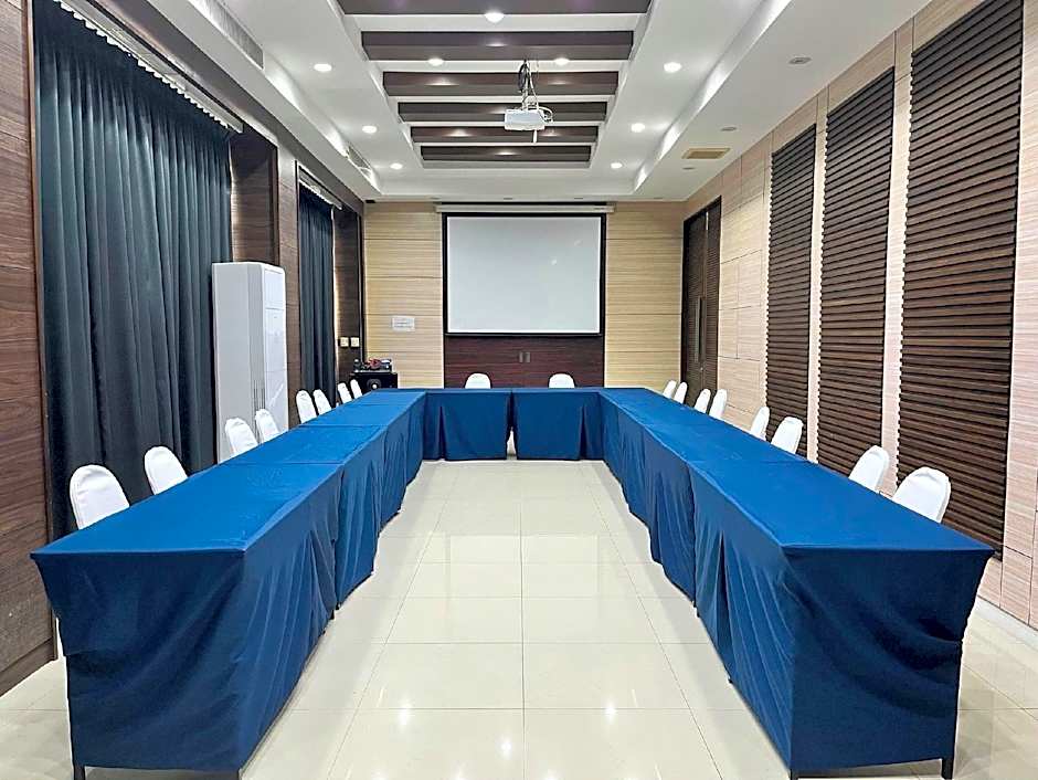 Laemchabang City Hotel