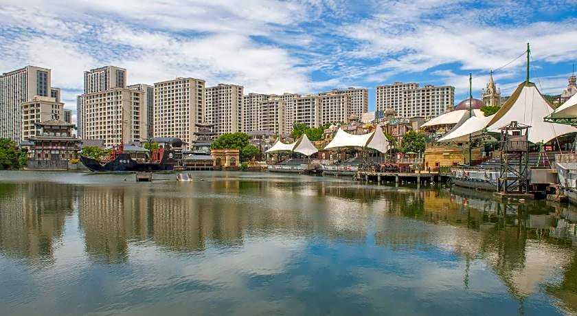 Yiwu Baide Theme Hotel