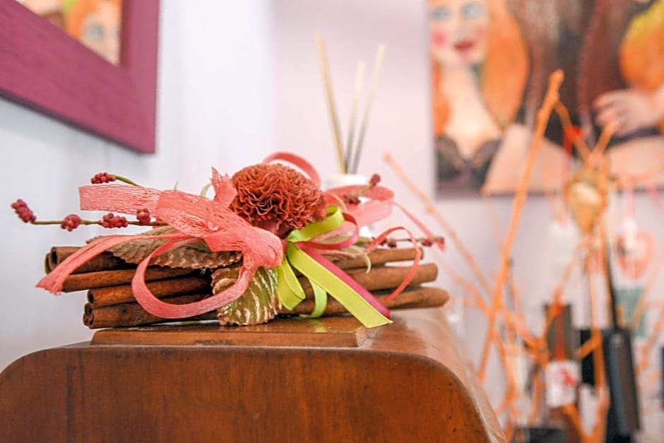 Casa Fuori Casa - 200 mt dal casello autostradale, parcheggio gratuito, garage moto