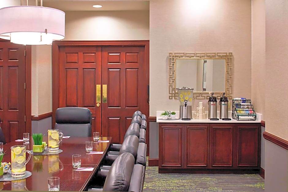 Residence Inn by Marriott Milwaukee Downtown