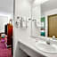 Super 8 by Wyndham Kennett