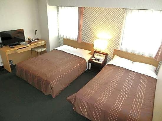 Hotel Livemax BUDGET Chitose
