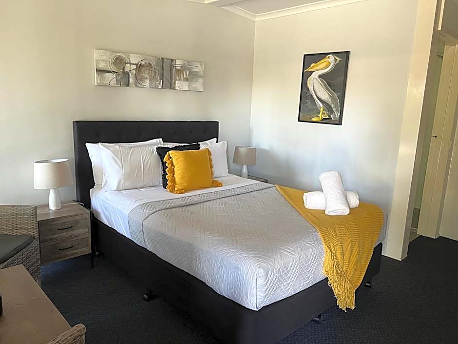 Jackie Howe Motel