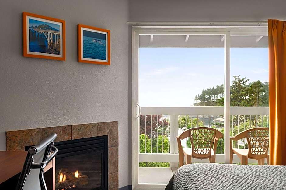 Travelodge by Wyndham Depoe Bay