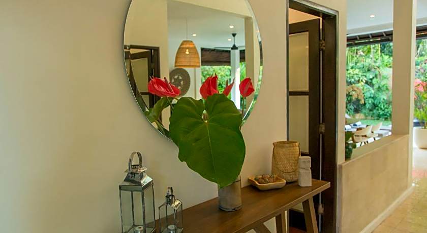 Villa Eight