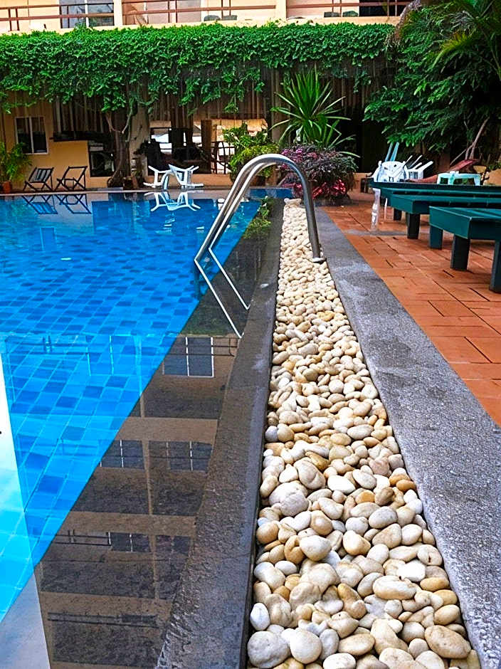 Opey De Place Pattaya