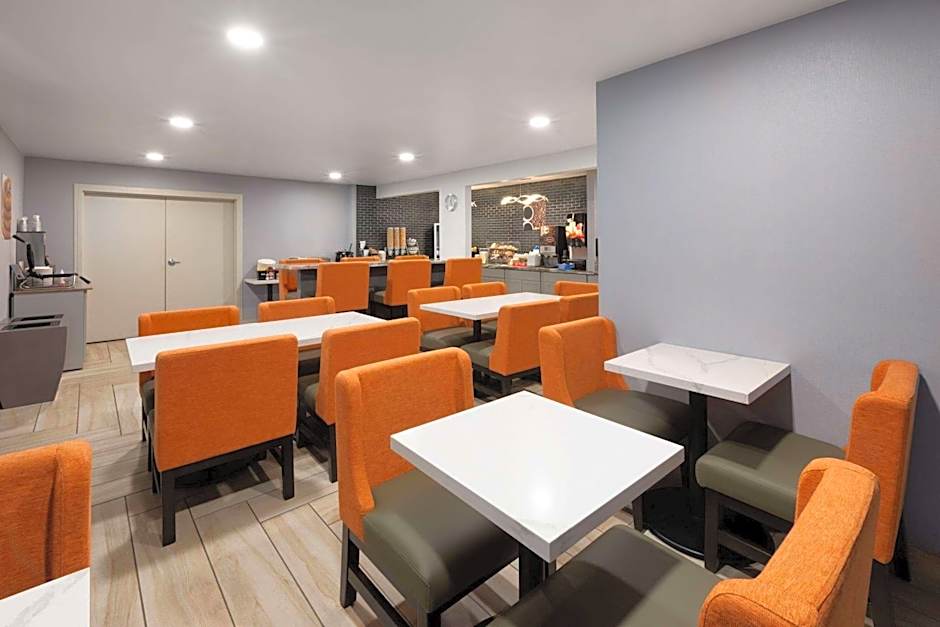 La Quinta Inn & Suites by Wyndham Sheboygan