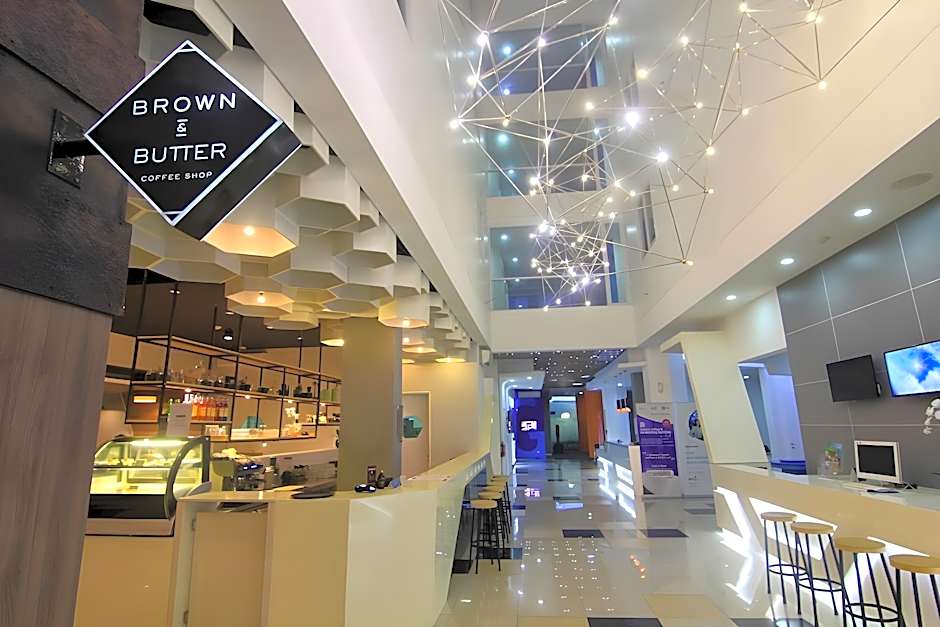 Berry Biz Hotel