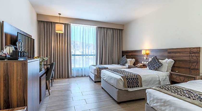 Lacosta Hotel