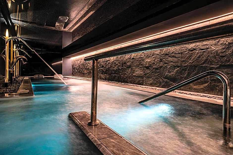 Silken Saaj Maar - Adults Only