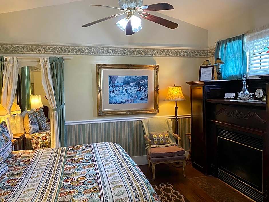 Penny Farthing Inn