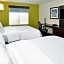 Holiday Inn Express & Suites Pueblo