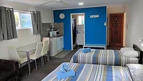 Family Room (4 Adults)