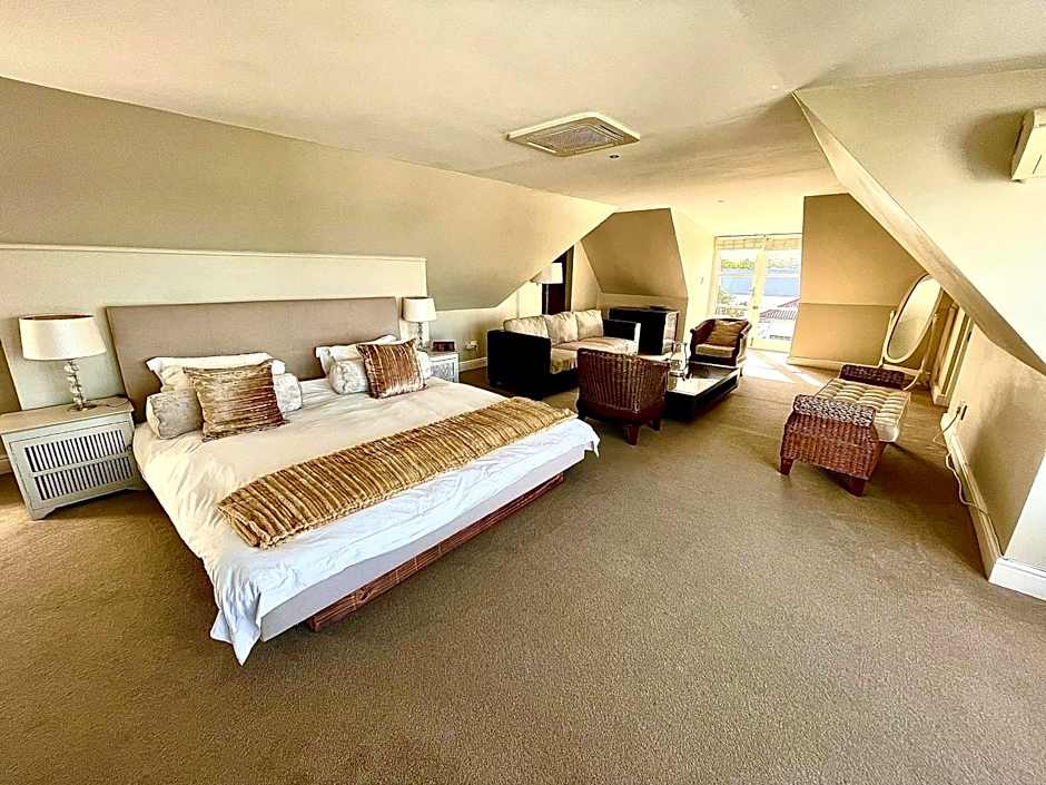 11 WESTCLIFF RENTALS