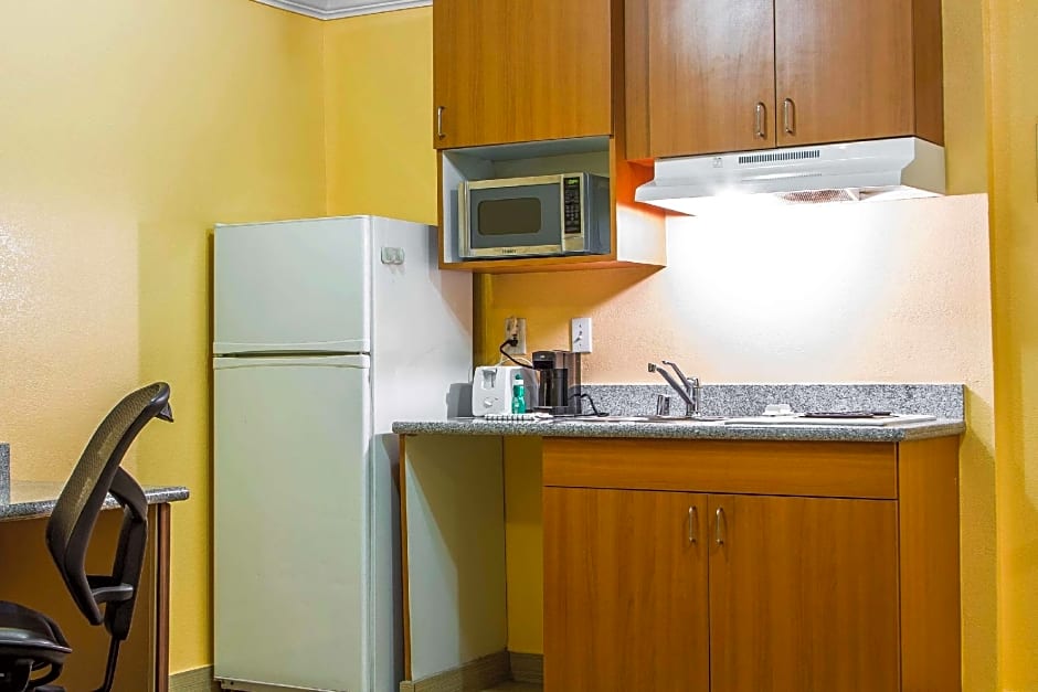 Rodeway Inn & Suites Hayward - Oakland South