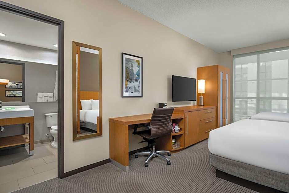 Hyatt Place Iowa City Downtown University