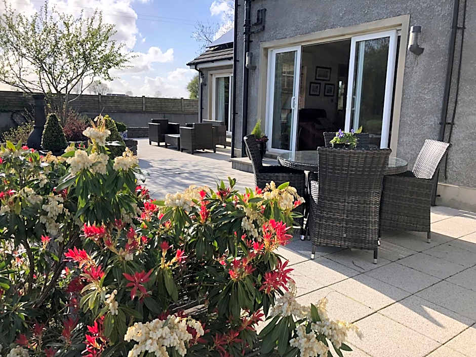 Crowfield Country House