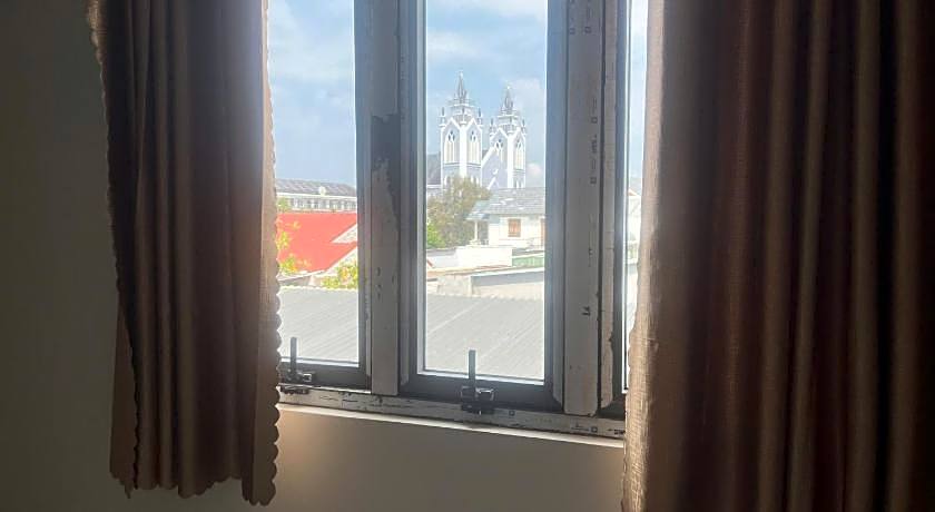 Khách sạn Thái Sơn