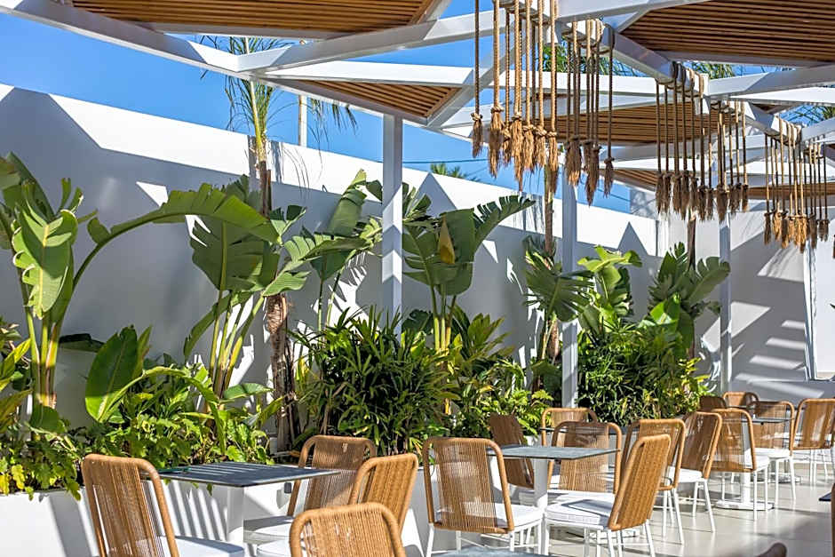 CasaStavris - Aparts & Pool Suites