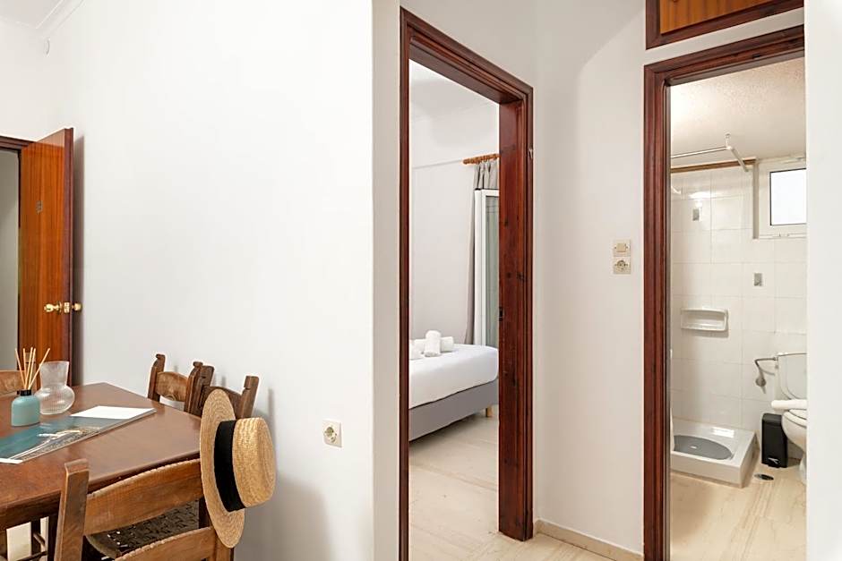 Thelèsi Apartments, 100m from the beach