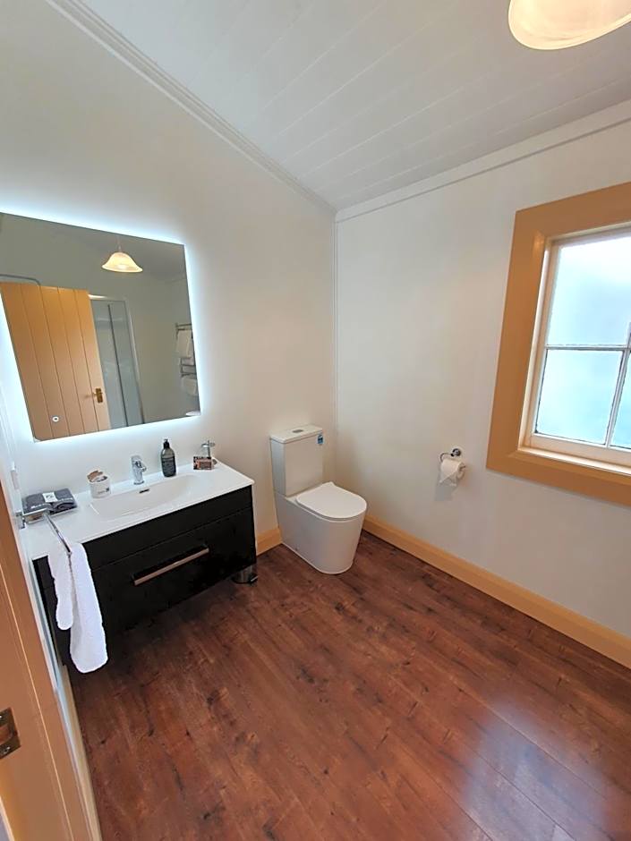 Tongariro Crossing Lodge