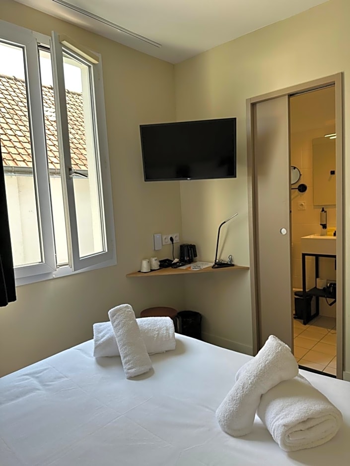 Logis Hôtel & Restaurant Le Vert Bocage