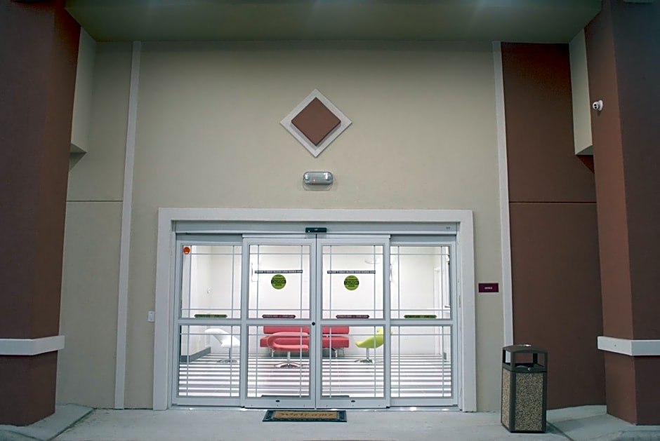 Grand Villa Inn & Suites Westchase