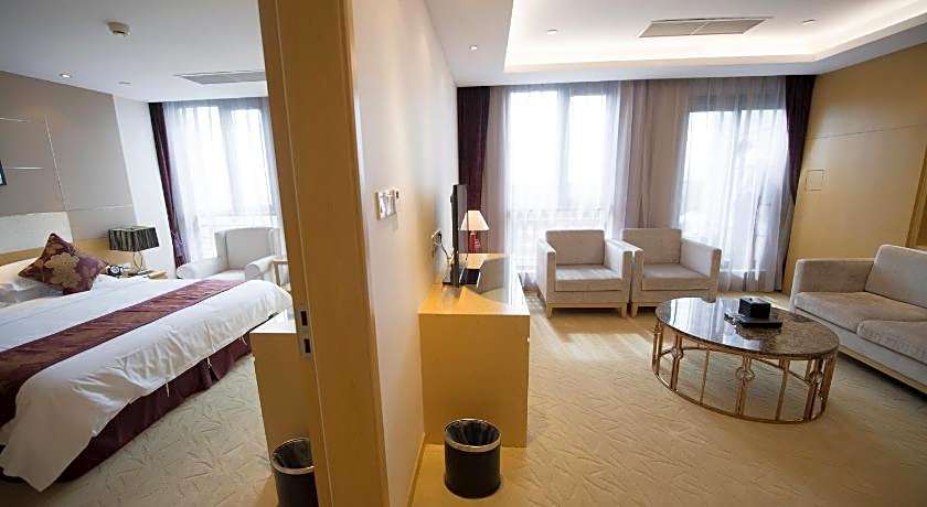 Suzhou Sun Plaza Hotel