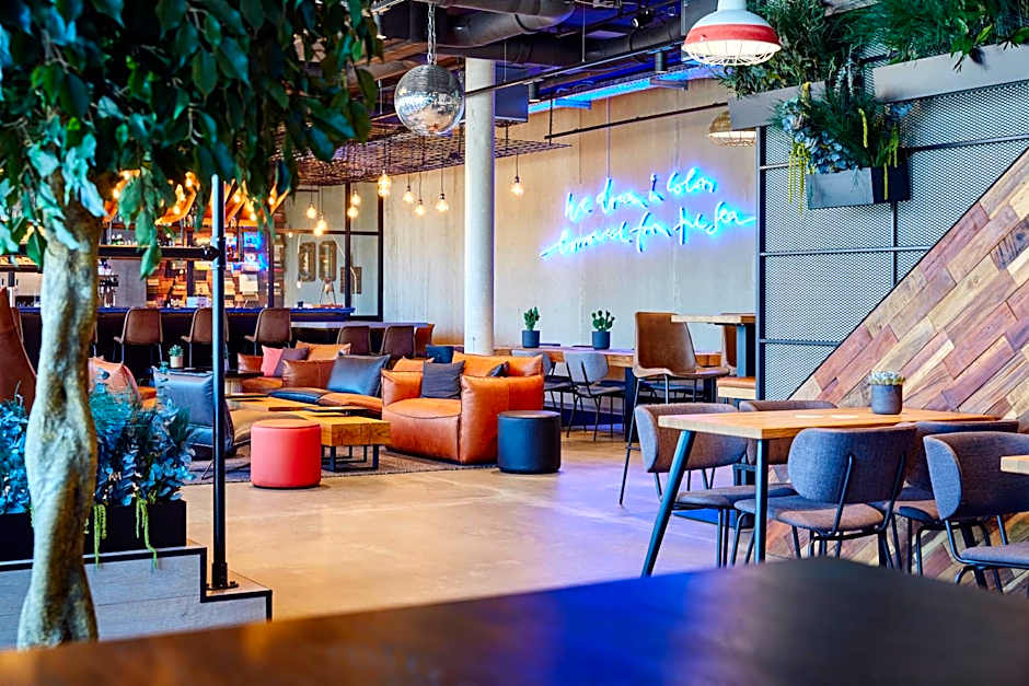 me and all hotel Kiel, by Hyatt