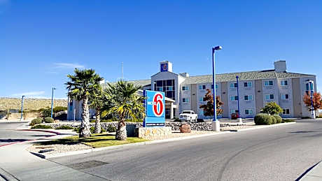 Motel 6-Las Cruces, NM - Telshor