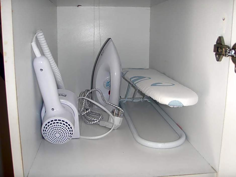 UMBRELLA BEACH APARTMENTs