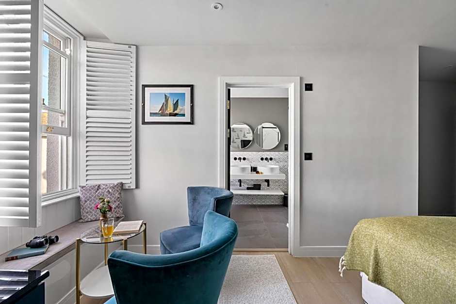 Leader Suite - Sea View - Free Wi-Fi