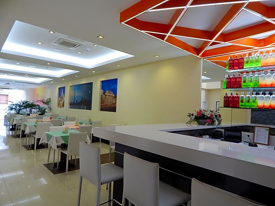 Puerto Mercado Hotel