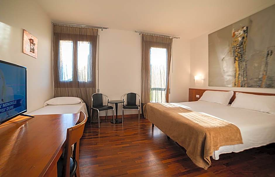 HOTEL QUERINI Business Hotel Sandrigo