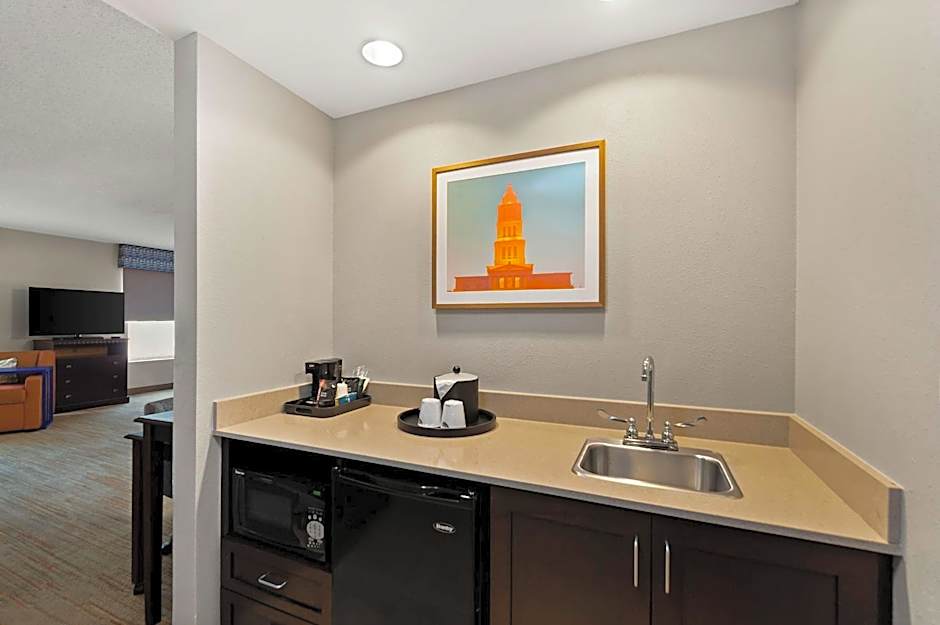 Hampton Inn By Hilton & Suites Mt. Vernon/Belvoir-Alexandria South Area