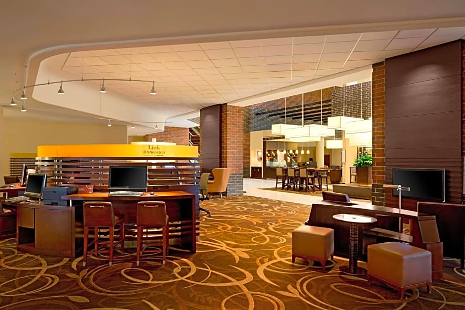 Sheraton Indianapolis Hotel at Keystone Crossing