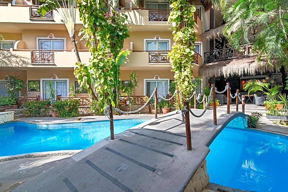 Hotel Riviera Del Sol