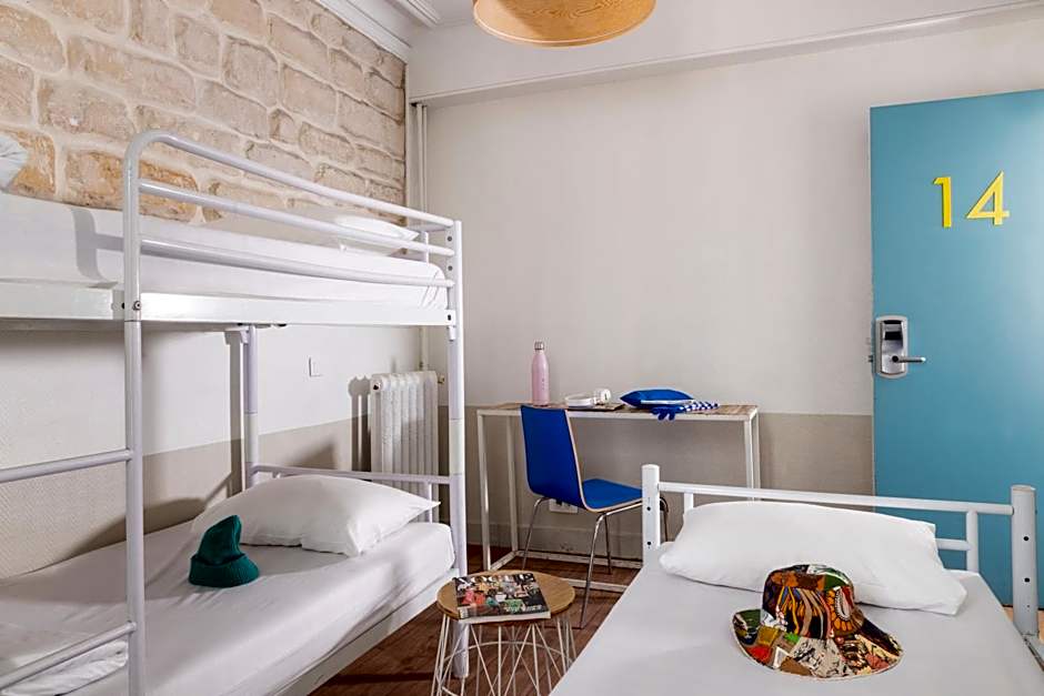 Le Regent Montmartre by Hiphophostels