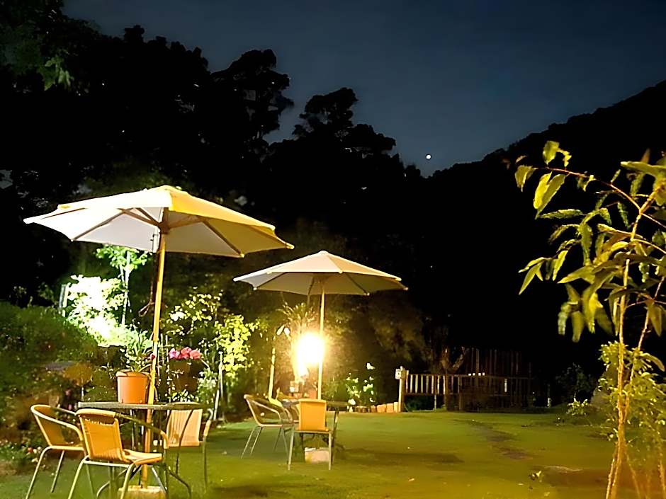 Young Chi Ku Hot Spring B&B