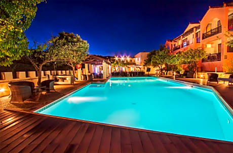 Superior C Pool View