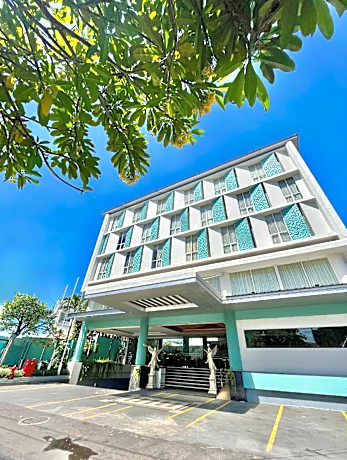 Luxury Malioboro Hotel