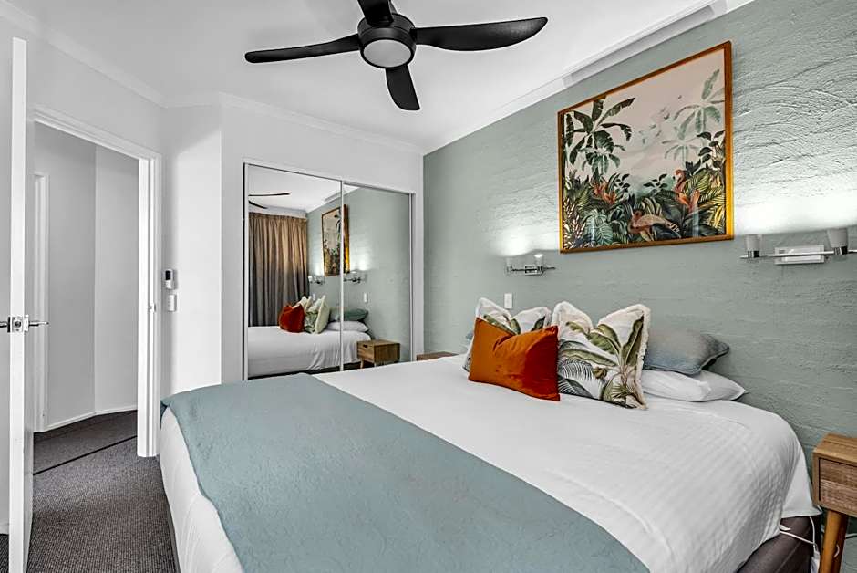 The Palms Apartments