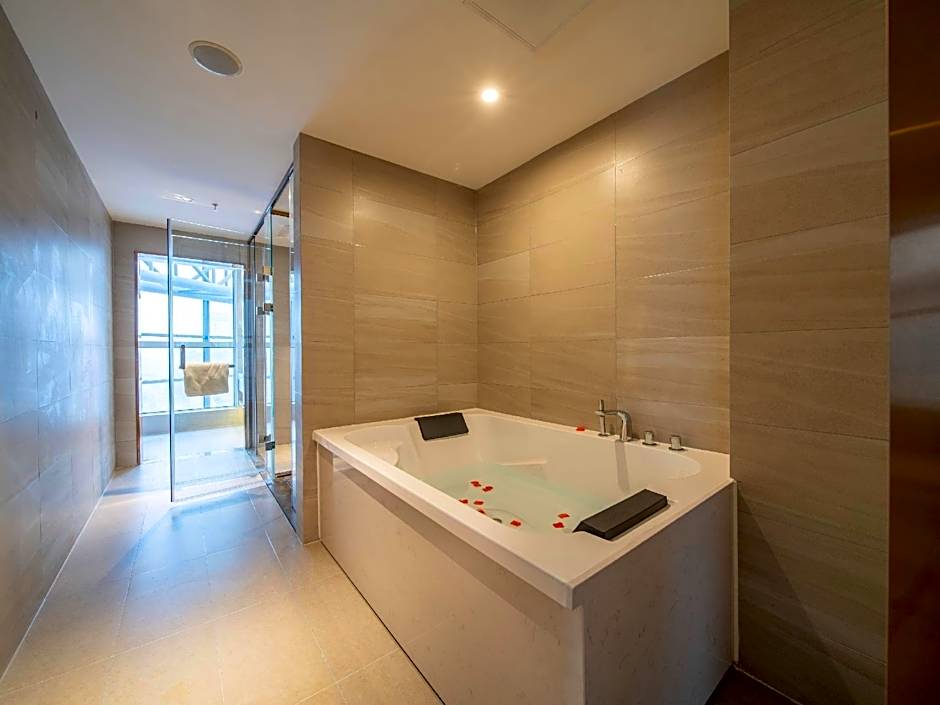 Lavande Hotel Pingyi Junhe Road