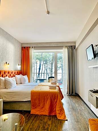 Junior Suite with Twin Beds